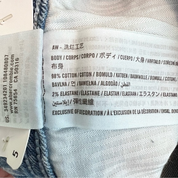 NWT Hollister Curvy Ultra High-Rise Mom Short - Picture 9 of 10